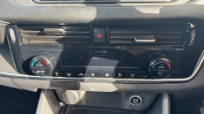 Nissan Qashqai 1.3 DiG-T MH Acenta Premium 5dr Petrol Hatchback